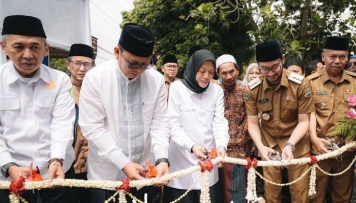 Sarana Kemajuan Umat, Jeje Ritchie Ismail Resmikan Masjid Berseri