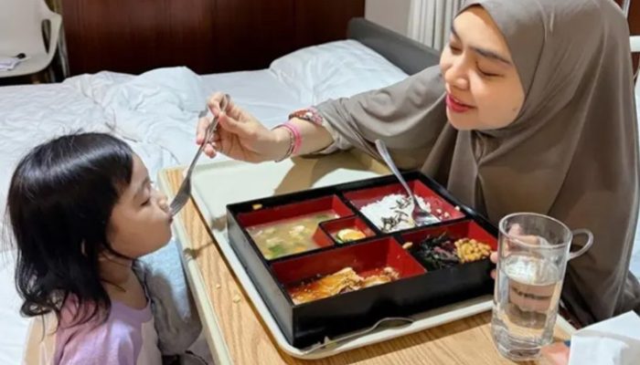 Tak Hanya Ramadan, Ria Ricis Ajak Putrinya Mengenal Puasa di Hari-Hari Lain