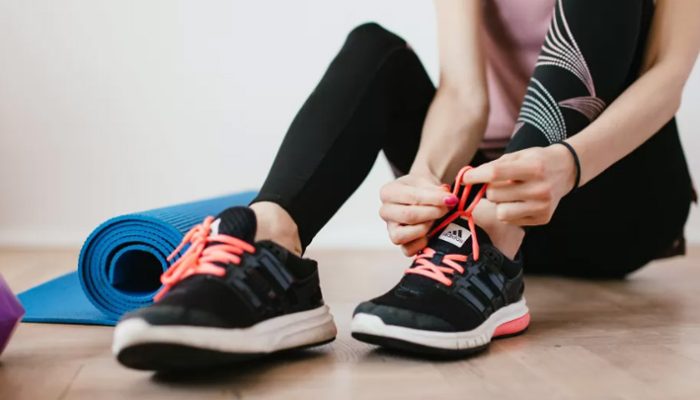 Awas Hati-hati, Ini Bahaya Bila Memaksa Pakai Sepatu yang Tidak Nyaman