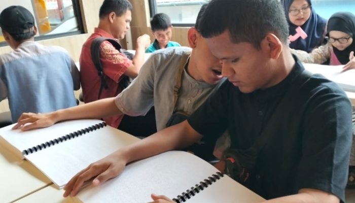 Trip Blind Tadarus Braille, Momen Ramadhan Penuh Makna untuk Difabel di Tasikmalaya