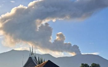 Gunung Marapi Meletus Lagi, Dentuman Keras Guncang Sumatera Barat