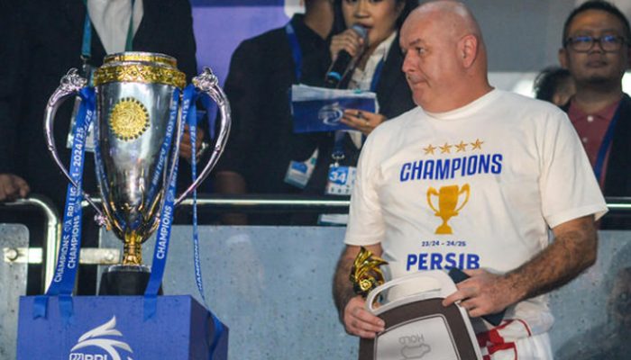 Persib Bandung Juara Lagi! Bojan Hodak Siapkan Langkah Besar untuk Musim Depan