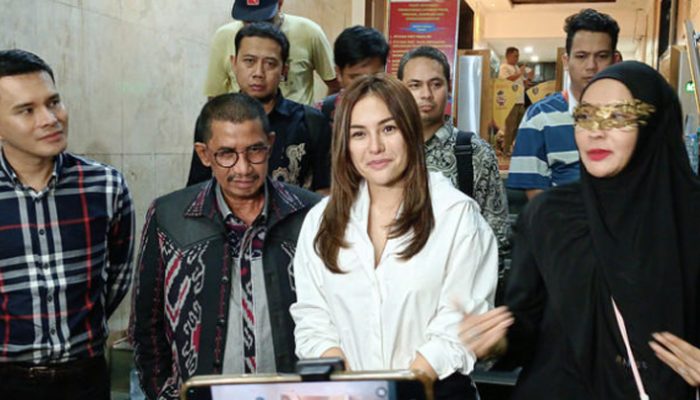 Nikita Mirzani Gugat Reza Gladys, Rp 4 Miliar Jadi Sengketa
