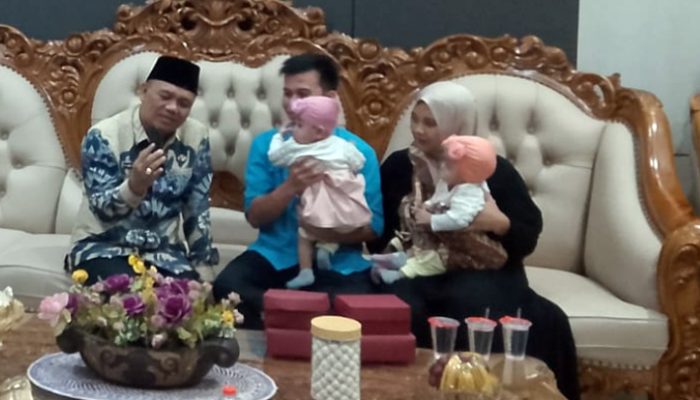 Disambut Wakil Bupati, Bayi Kembar Siam Nadia dan Nadira Pulang ke Tasikmalaya