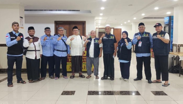 Ketua DPRD Tasikmalaya Silaturahmi dengan Petugas Haji Asal Daerah di Tanah Suci