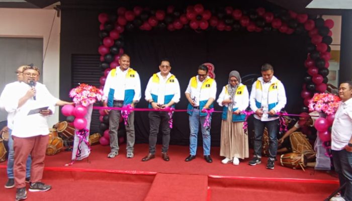 Indosat Buka Gerai 3Store di Tasikmalaya, Perluas Layanan Digital Tri di Priangan Timur