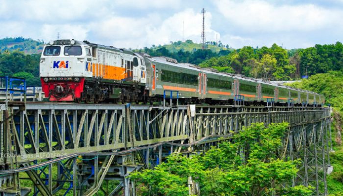 Diskon 30 Persen! KAI Dorong Warga Liburan Hemat Naik Kereta Ekonomi