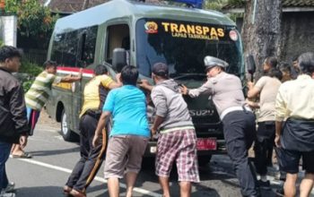 Mobil Lapas Tasikmalaya Terguling Saat Antar 15 Tahanan ke Garut, Satu Petugas Luka