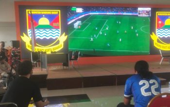 Bupati Jeje Ritchie Ismail Menang Penalti vs Ketua PWI Bandung Barat