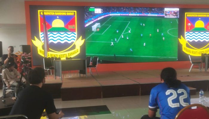 Bupati Jeje Ritchie Ismail Menang Penalti vs Ketua PWI Bandung Barat