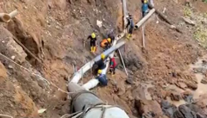 Tantang Cuaca dan Medan Curam, Tim Tirta Sukapura Sukses Pulihkan Jaringan Air Tasikmalaya