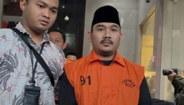 Usai Diperiksa KPK, Bupati Bekasi Titip Pesan untuk Gubernur Jabar