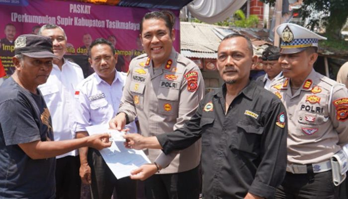 PASKAT Gelar Layanan Publik Terpadu, Dari SIM Massal hingga Sembako Murah