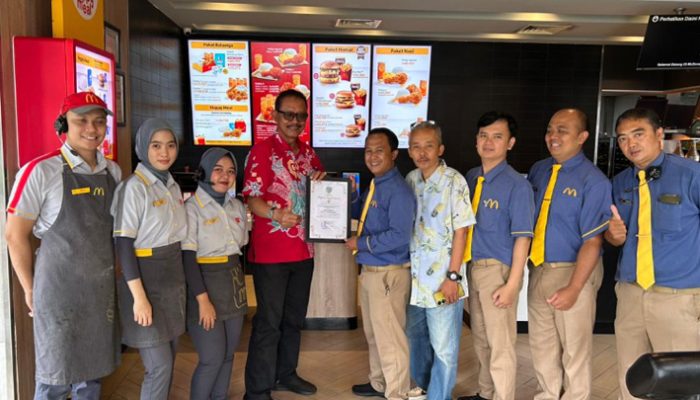 Komitmen Inklusivitas, McD Tasikmalaya Diganjar Penghargaan Hari Braille Internasional