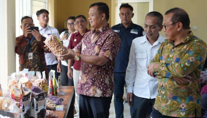 Wabup Tasikmalaya Dorong Bank Sampah Pesantren Jadi Solusi Sampah
