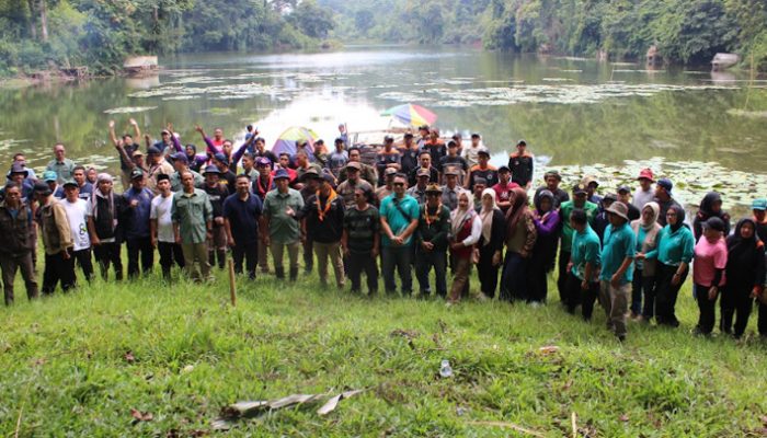Menyibak Pesona Danau Denuh, Surga Tersembunyi di Perbukitan Tasikmalaya Selatan