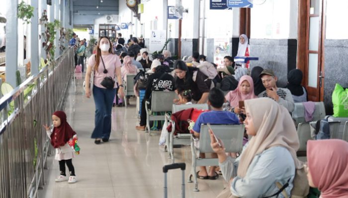Stasiun Tasikmalaya Jadi Tersibuk Ketiga di Daop 2 Bandung Saat Angkutan Lebaran