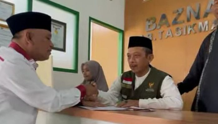 Jelang Lebaran, Wabup Tasikmalaya Bayar Zakat Fitrah di BAZNAS