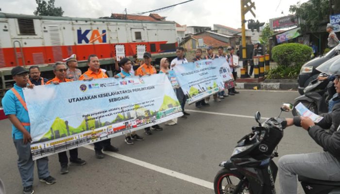 KAI Daop 2 Bandung Ingatkan Bahaya Terobos Perlintasan, Puluhan Insiden Masih Terjadi