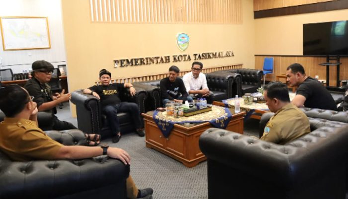 Hari Bumi 2026, Warga Tasikmalaya Suarakan Krisis Lingkungan Lewat Ngarumat Hulu Cai