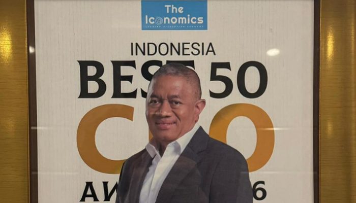 Dinilai Inspiratif, Presiden Direktur JNE Diganjar Penghargaan CEO Terbaik