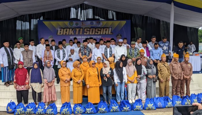 Kemendes, TNI, dan Gandara Group Bersinergi Bagikan Ribuan Paket Sembako di Kota Tasikmalaya