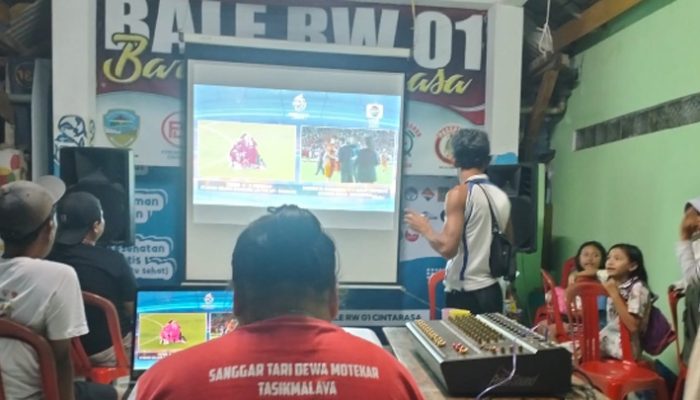Persib Cetak Sejarah Hattrick Juara, Euforia Bobotoh Pecah di Tasikmalaya