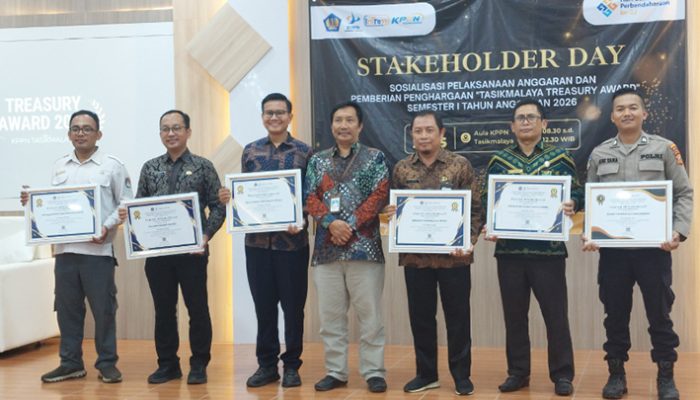 Balai POM Tasikmalaya Borong Dua Penghargaan pada Tasikmalaya Treasury Award 2026