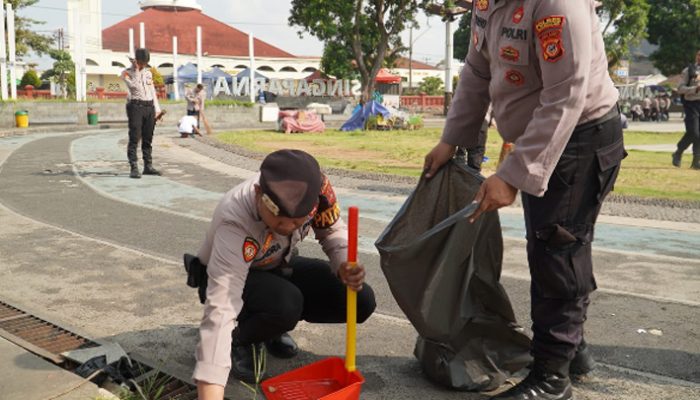Gerakan Indonesia Asri, Polres Tasikmalaya Ajak Masyarakat Peduli Lingkungan
