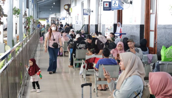 Bukan Sekadar Pulang Kampung, Libur Maulid Nabi Gerakkan Wisatawan dengan Kereta