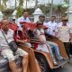 220 Pengayuh Becak Senior di Kabupaten Tasikmalaya Terima Becak Listrik