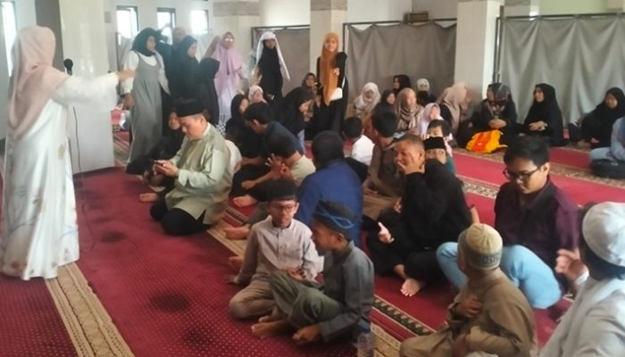 Saat Tausiyah Maulid Nabi Disampaikan dengan Bahasa Isyarat di Kota Tasikmalaya