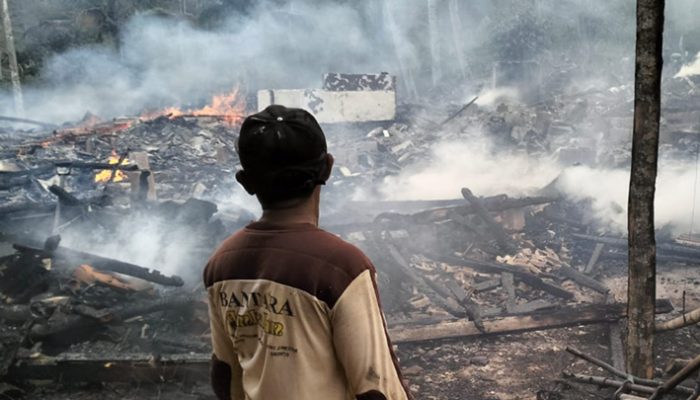 Korsleting Diduga Picu Kebakaran Lima Rumah di Bojonggambir, Kerugian Rp 850 Juta