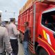 Kantuk Bukan Alasan Merokok saat Mengemudi, Polisi Ingatkan Sopir Truk